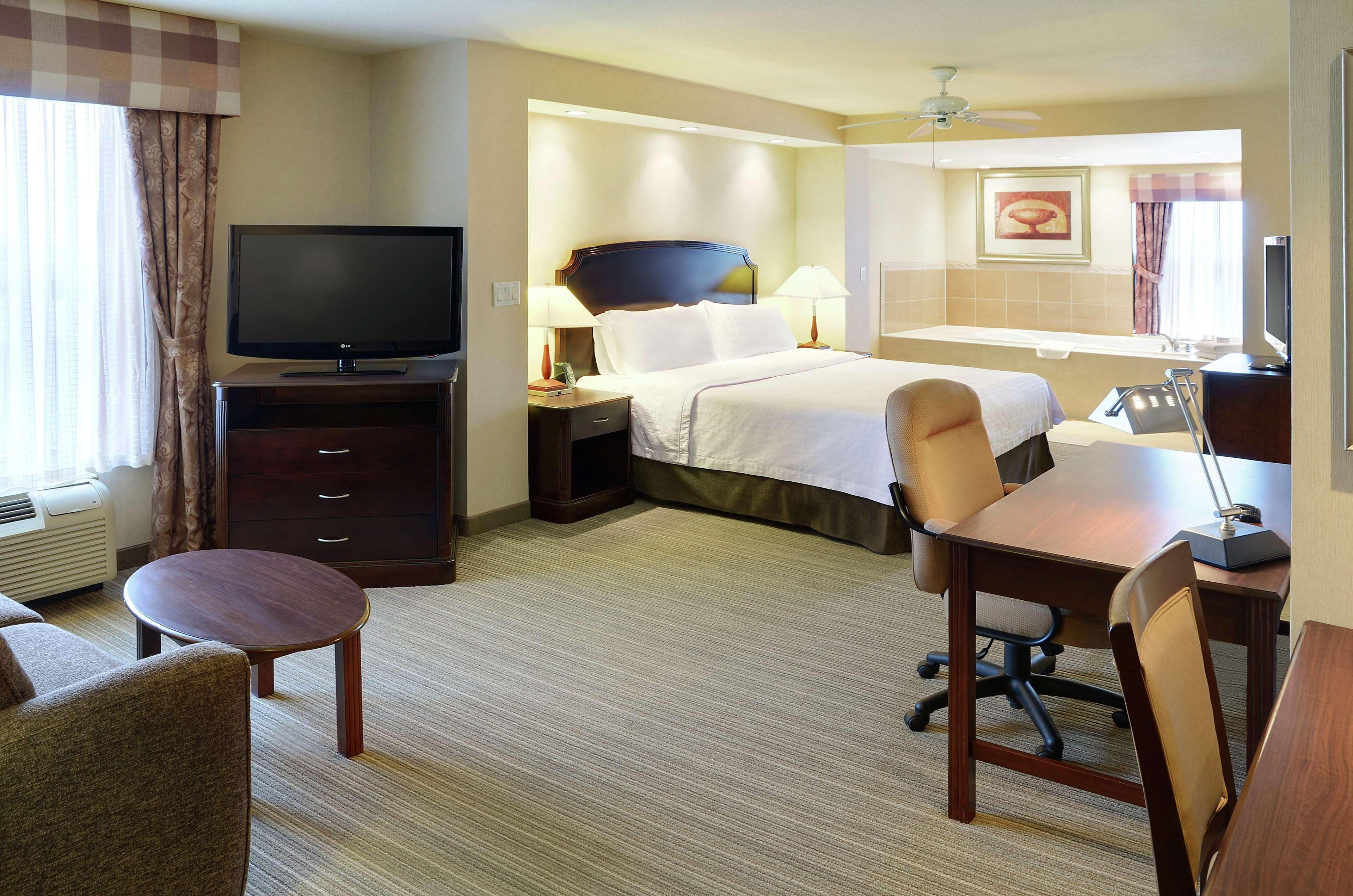 Homewood Suites By Hilton Берлингтон Экстерьер фото