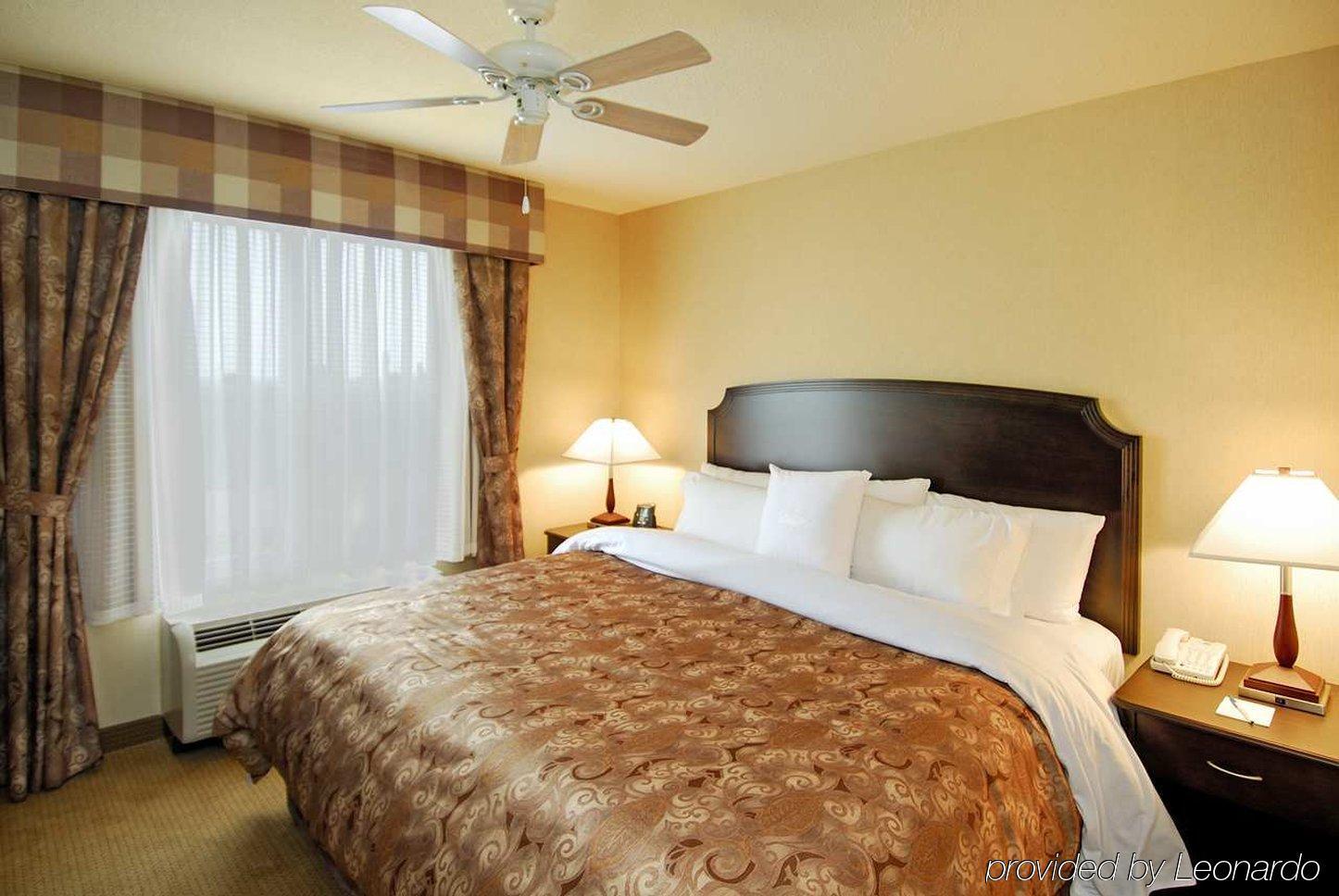 Homewood Suites By Hilton Берлингтон Номер фото